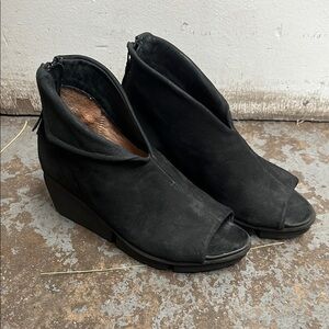 Trippen Black leather Wedge Ankle Boots